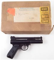 Lot 90 - Webley MK1 air pistol .177, in Webley postage box serial number 561