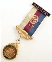 Lot 234 - Small 9ct gold and enamelled RAOB medallion