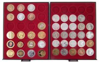 Lot 12 - Two trays of modern collectable and reproduction coins.