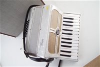 Lot 58 - Student Invicta piano accordion