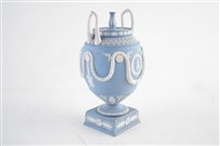 Lot 246 - Wedgwood twin handled lidded vase