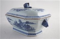 Lot 269 - Chinese export porcelain lidded tureen and cover