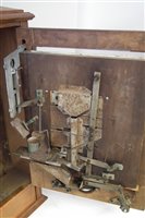 Lot 71 - Wondermatic 'Win and Place' penny slot pinball machine