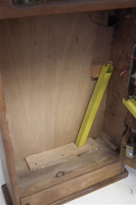 Lot 93 - Oliver Whales The Easy 9 penny slot pinball machine