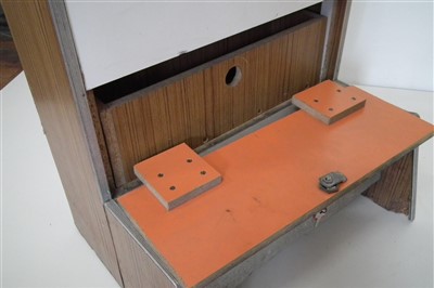 Lot 105 - Steer A Coin Two Penny slot amusement machine