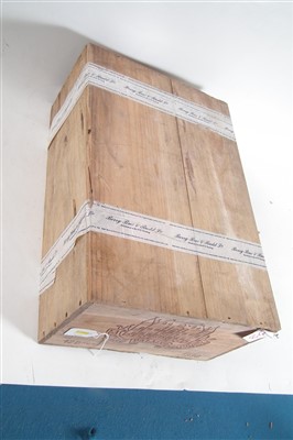Lot 98 - Chateau Palmer Margaux, 1990, original wooden case.