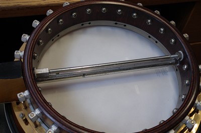 Lot 85 - Vega III / Vegavox tenor four string banjo