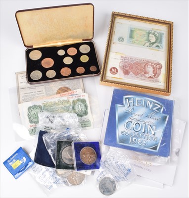 Lot 18 - Collection of 20th century coinage to include an album and commemorative issues.