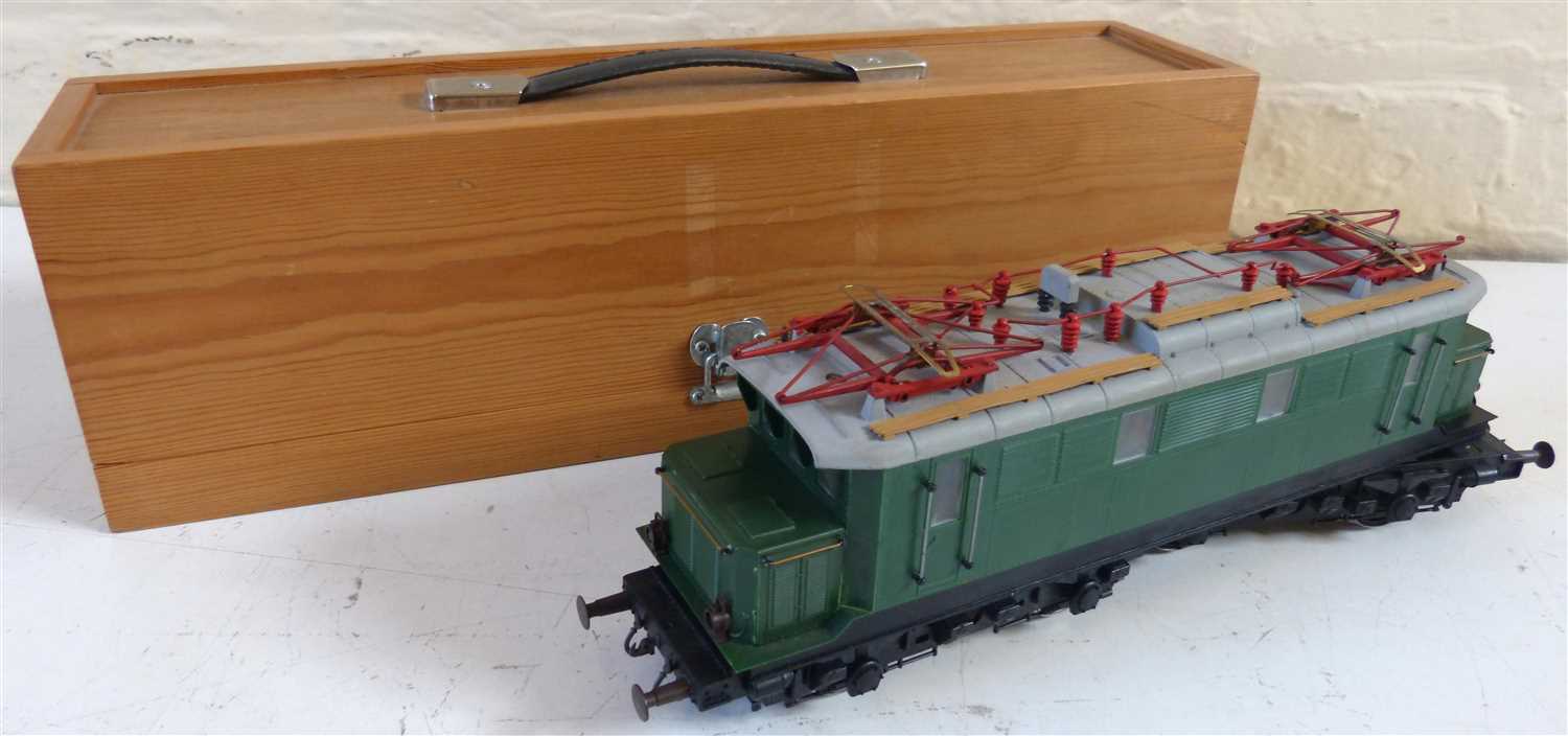 Lot 185 - 3mm tram cart in S.M. kit and box makers box