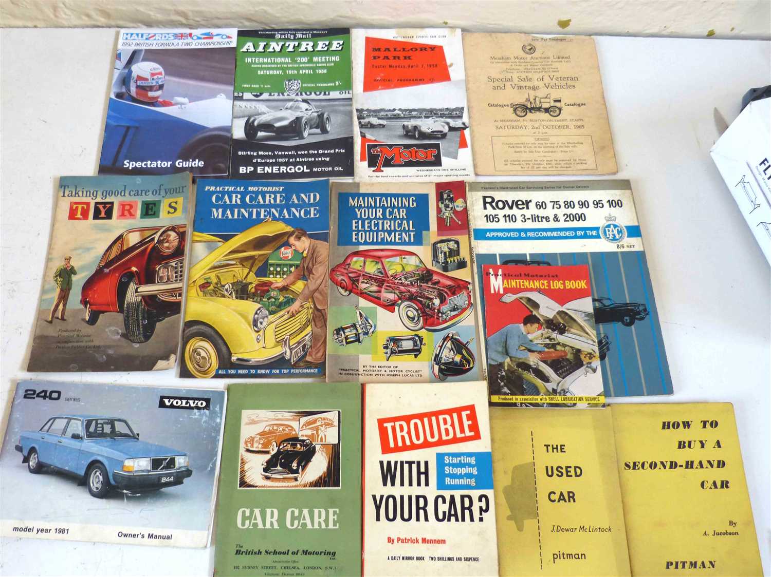 Lot 210 - 1958 Mallory Park Racing programme, Aintree "200" meeting 1958 programme, 1992 Formula 2 programme, 1965 Meashany car auction catalogue etc