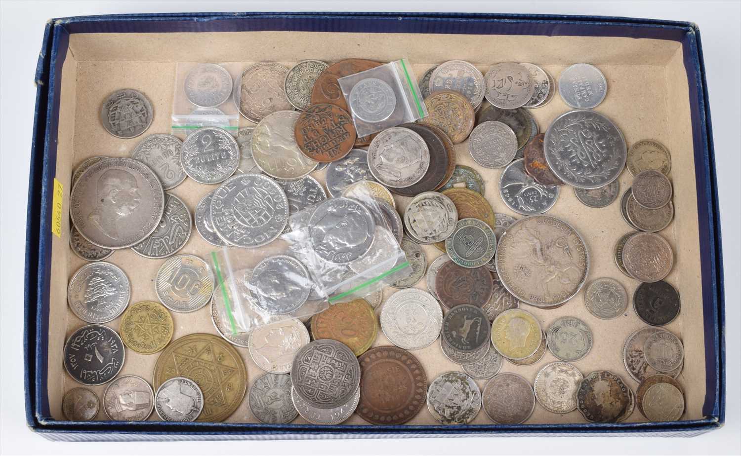 Lot 8 - Collection of mixed silver and copper foreign coinage.