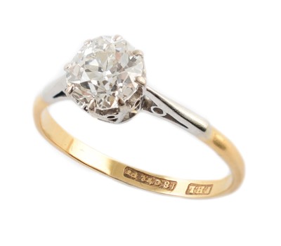 Lot 219 - A diamond single stone ring