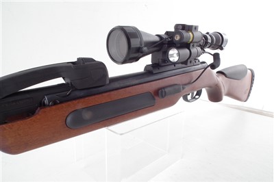 Lot 102 - Gamo Maxxim Elite .177 air rifle with scope and box.