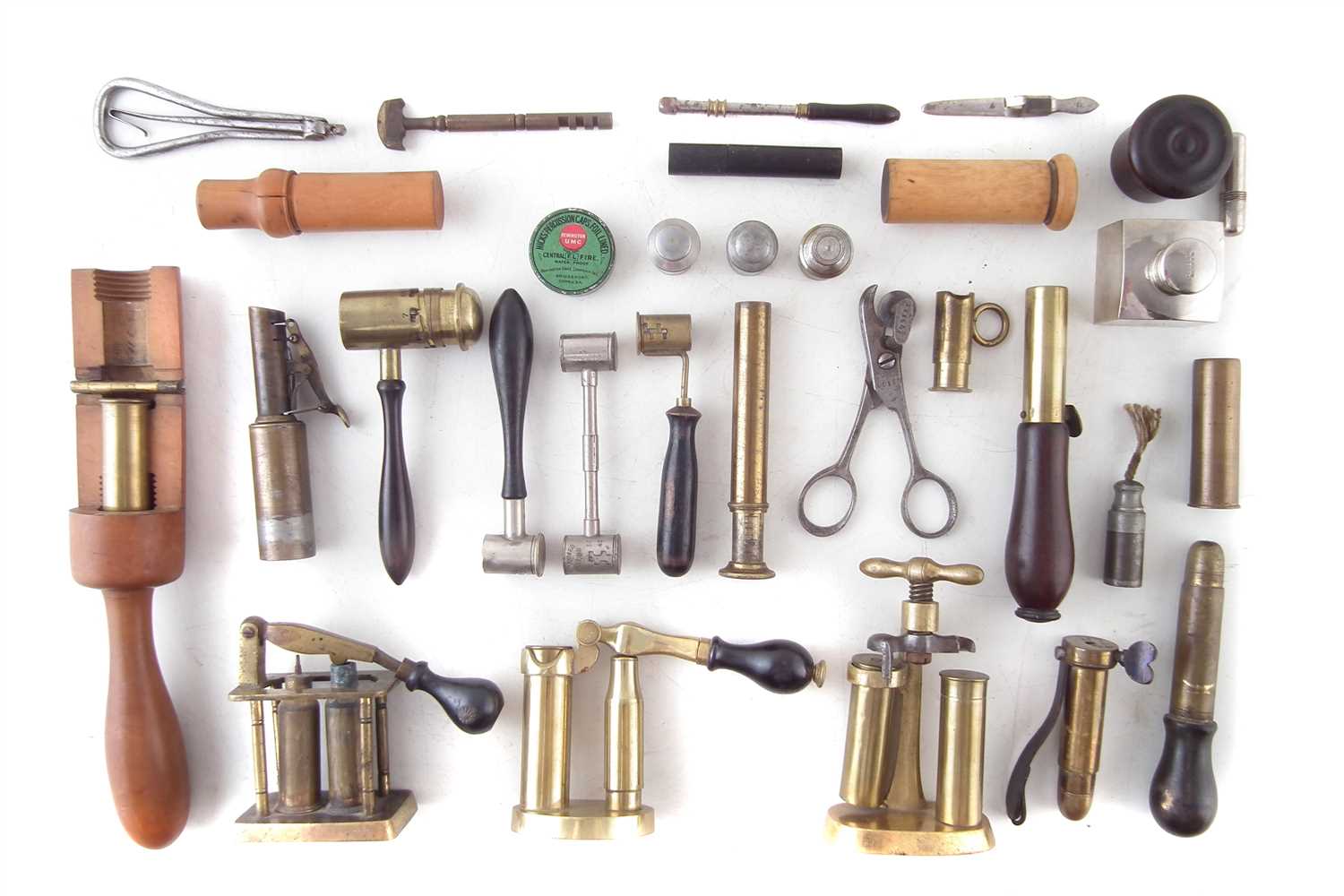 Lot 279 - Collection of vintage reloading equipment