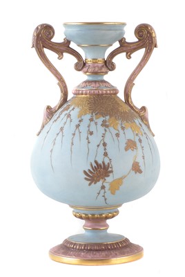Lot 252 - Grainger's Worcester twin handled vase