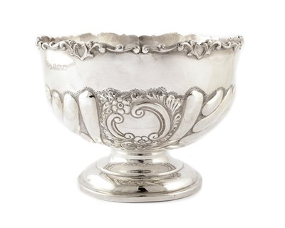 Lot 42 - A small silver rose bowl, marks for William Aitken, Birmingham, 1906 gross weight 12.35ozt