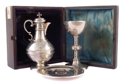 Lot 2 - A Victorian silver 3-piece communion set