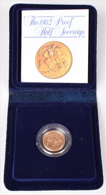 Lot 173 - 1982 Royal Mint, Proof Half-Sovereign, in original box with certificate.