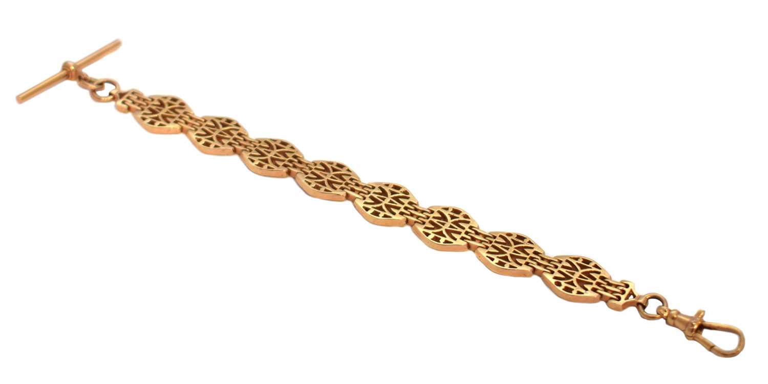 Lot 175 - A 9ct gold fob chain