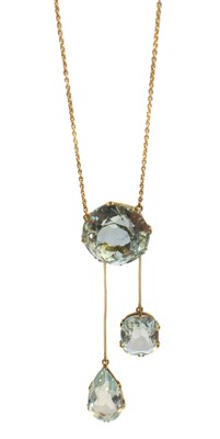 Lot 131 - An early 20th Century aquamarine negligee pendant