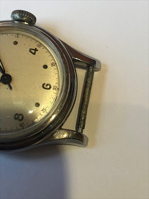 Lot 280 - A mid 20th century Longines stainless steel watch