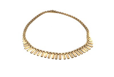 Lot 133 - A 1970s 9ct gold collarette necklace