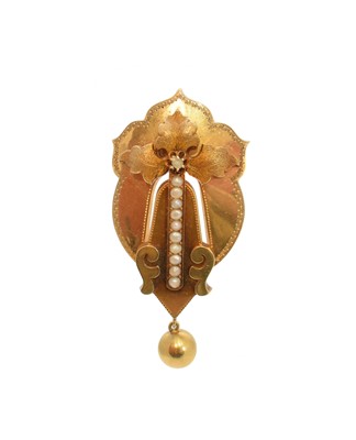 Lot 44 - A late 19th century Swedish 18ct gold split pearl brooch by G Dahlgren & Co.