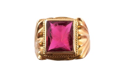 Lot 212 - A synthetic ruby intaglio ring
