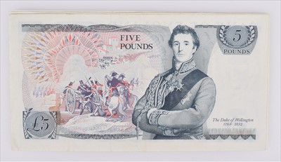 Lot 42 - Eight Series "D" Pictorial Issue (November 1971) Five Pounds banknotes (8).