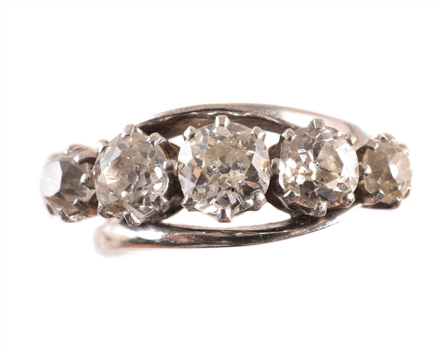 Lot 209 - An 18ct gold diamond five stone ring