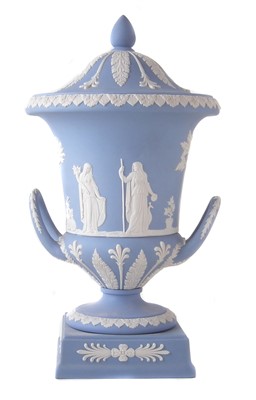 Lot 352 - Wedgwood twin handled vase