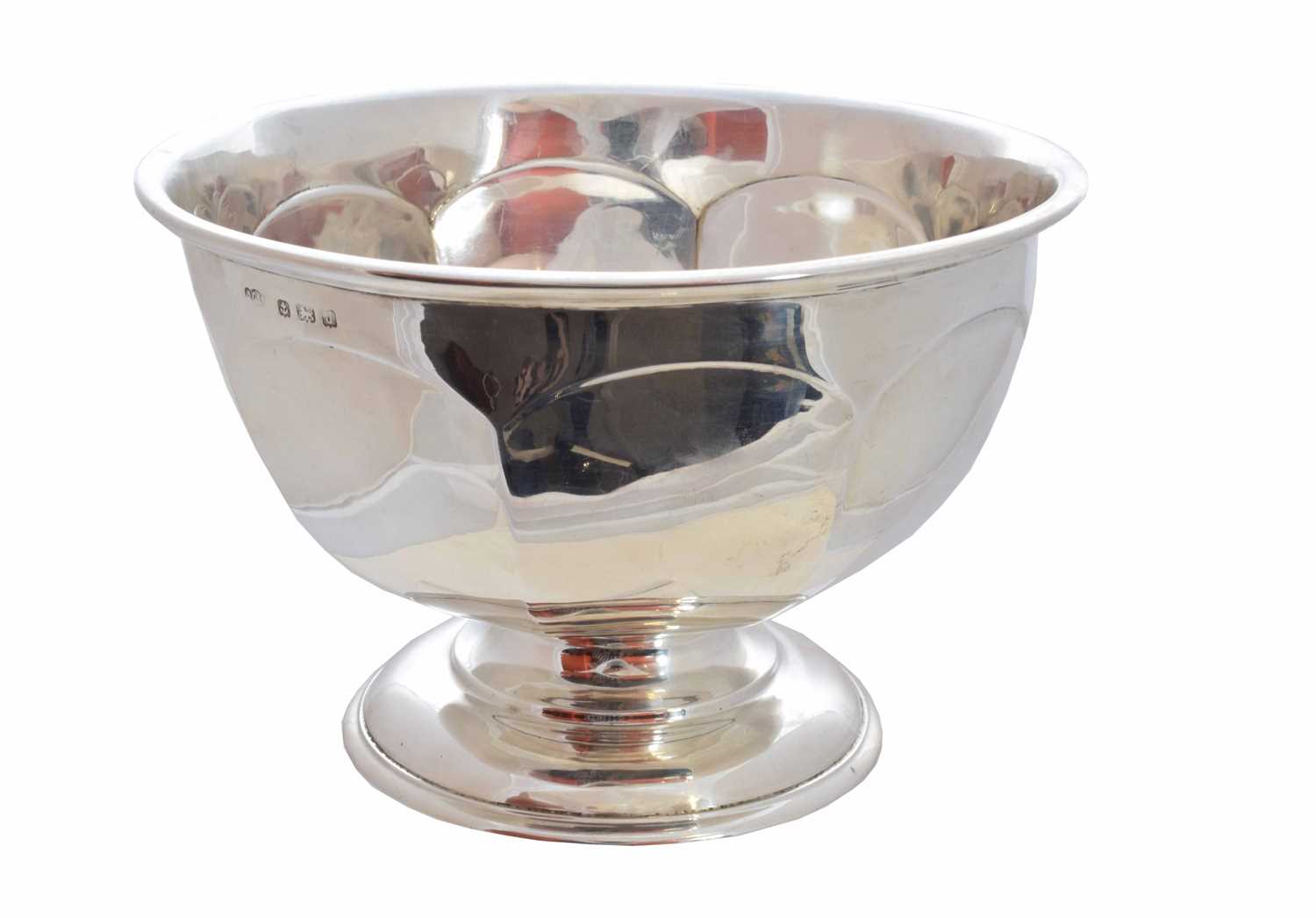 Lot 33 - A 1930s silver fruit bowl