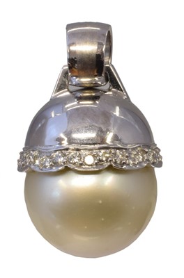 Lot 174 - A cultured pearl and diamond pendant