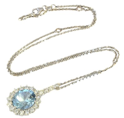 Lot 166 - An aquamarine and diamond pendant
