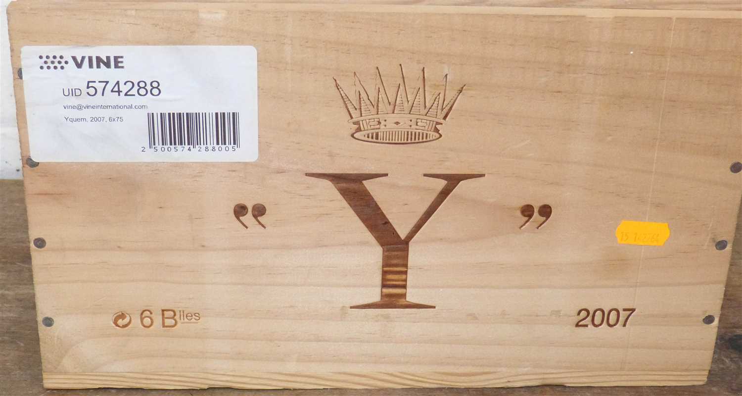 Lot 14 - 6 Bottles in OWC (Original wooden Case) ‘Y’ Ygrec de Chateau d’Yquem 2007