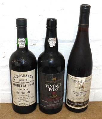 Lot 47 - 3 Bottles Mixed Lot Vintage Port and Late Harvest Australian Muscat