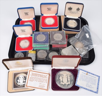 Lot 22 - Coin collection including Bahamas 25th anniversary of independence and others.