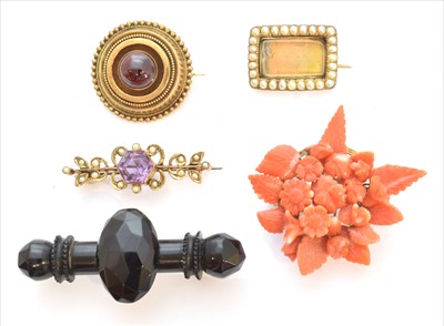 Lot 321 - A selection of jewellery
