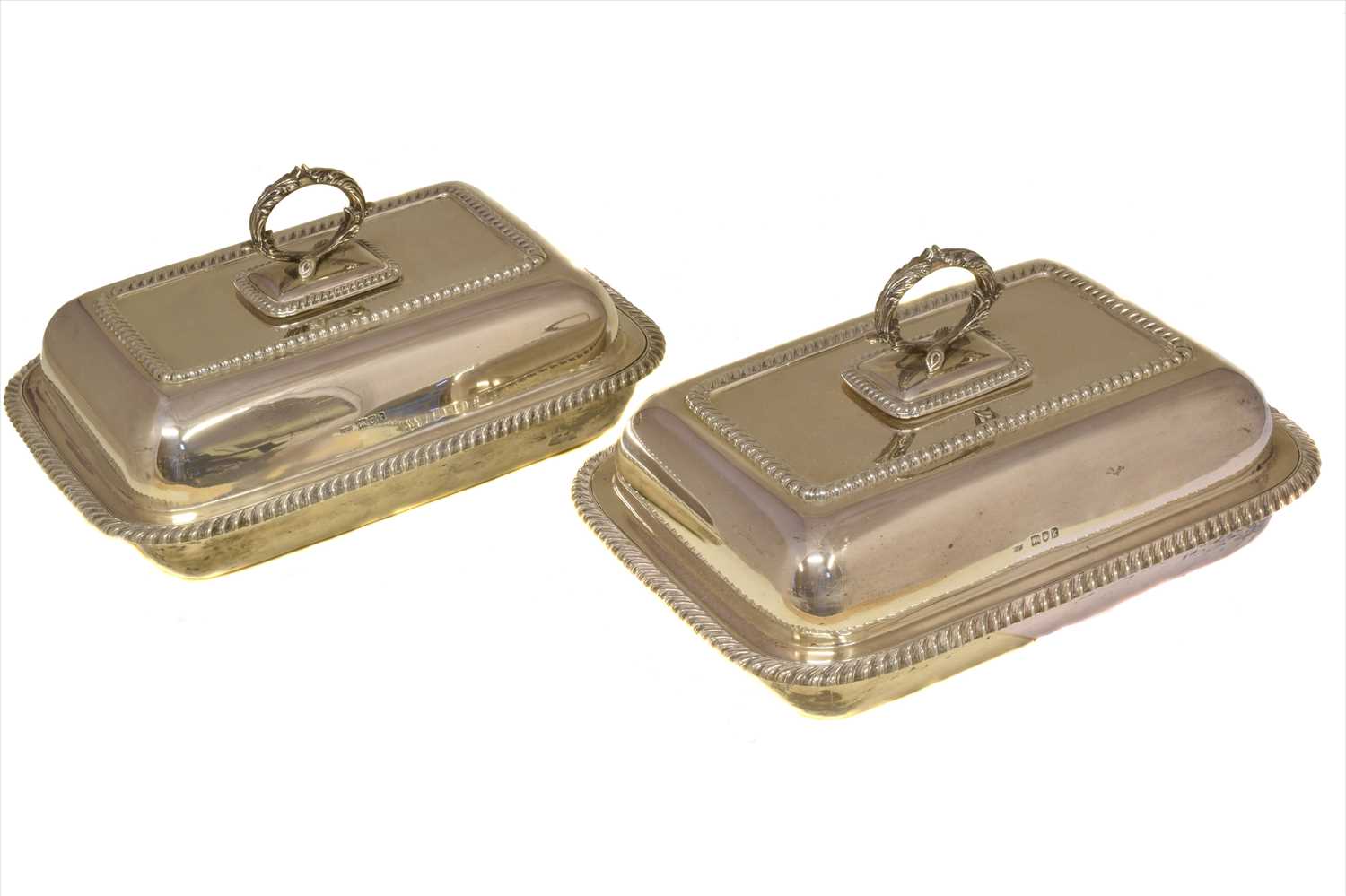 Lot 41 - A pair of Edward VII silver tureens