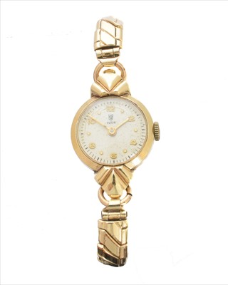 Lot 378 - A mid 20th century ladies 9ct gold cased Tudor wristwatch