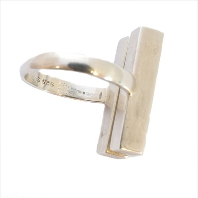 Lot 110 - A Georg Jensen silver 'Aria' ring, no. 593A