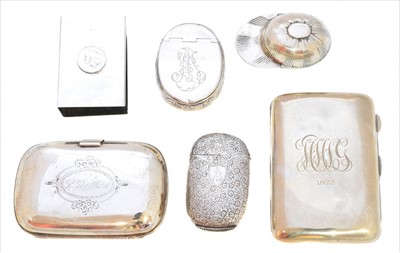 Lot 49 - A selection of silver