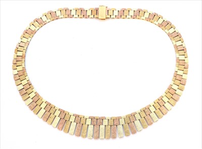 Lot 160 - A 1970s 9ct gold necklace