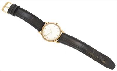 Lot 366 - A 1960s gents 9ct gold cased Omega wristwatch