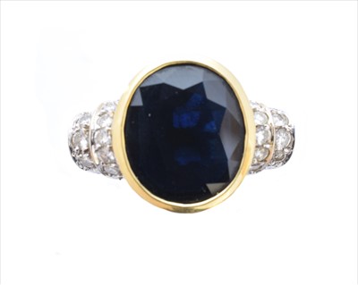 Lot 181 - A sapphire and diamond dress ring