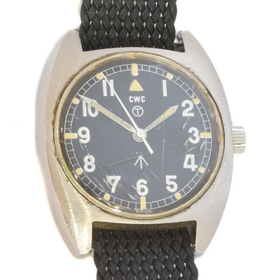 Lot 349 - A stainless steel CWC military wristwatch