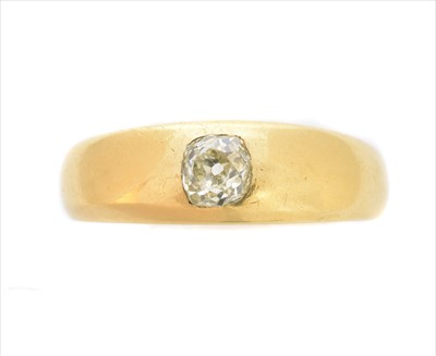 Lot 213 - A late Victorian 18ct gold diamond band ring