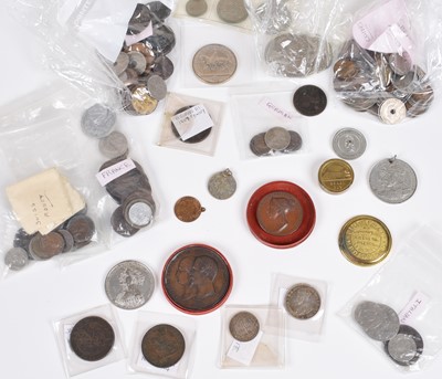 Lot 32 - Selection of assorted medallions and tokens (quantity).