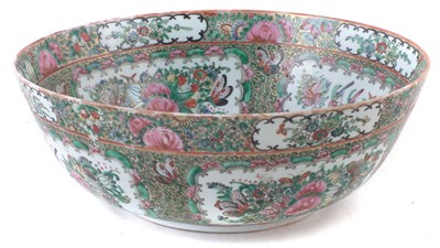 Lot 127 - Chinese Cantonese palette bowl mid 19th century
