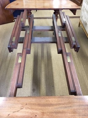 Lot 202 - Victorian mahogany extending dining table